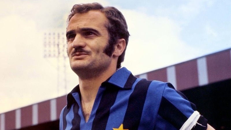 Sandro Mazzola trong lịch sử cũng là một chân sút ấn tượng Sandro Mazzola trong lịch sử cũng là một chân sút ấn tượng