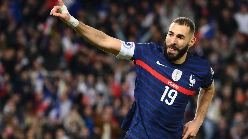 Cầu thủ Karim Benzema chính là cầu thủ Pháp ghi nhiều bàn thắng nhắt lịch sử Cầu thủ Karim Benzema chính là cầu thủ Pháp ghi nhiều bàn thắng nhắt lịch sử
